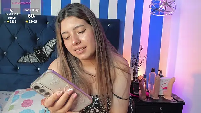 valeria rouse28 online show from November 2, 2025, 6:32 pm