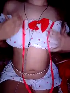 Tanishacutie online show from July 30, 2026, 2:27 pm