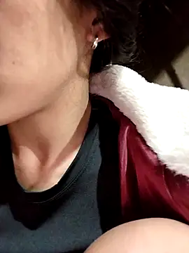 Snapshot of Sinejdk3 chatting on February 4, 2026, 11:49 am Sinejdk3 online show from February 4, 2026, 11:49 am