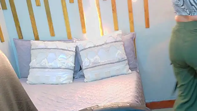 Angel saez online show from November 8, 2025, 10:59 am