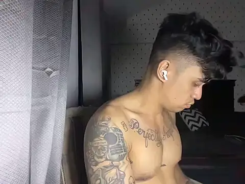 KarlKambing online show from November 16, 2025, 4:23 pm