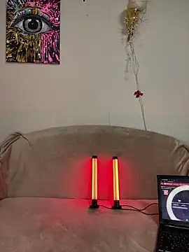 April Purr online show from March 23, 2026, 8:18 am