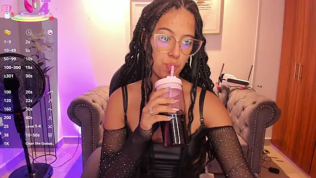 raven stonee online show from November 1, 2025, 3:30 am