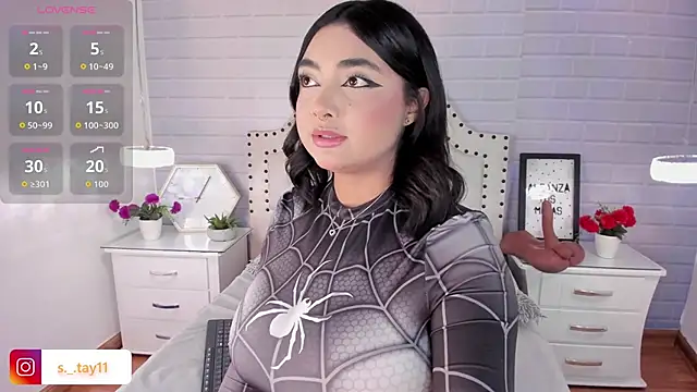 Snapshot of SASHASTRADA chatting on October 24, 2025, 10:17 pm SASHASTRADA online show from October 24, 2025, 10:17 pm