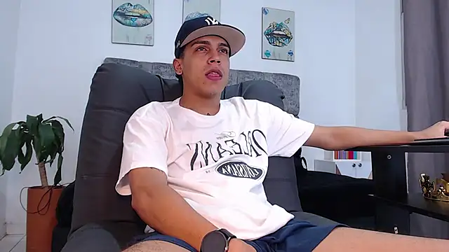 david santos16 online show from October 18, 2025, 3:42 am