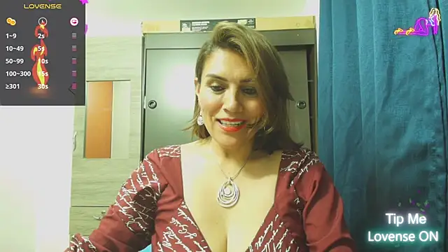 Snapshot of Marysexy73 chatting on September 18, 2025, 10:17 am Marysexy73 online show from September 18, 2025, 10:17 am