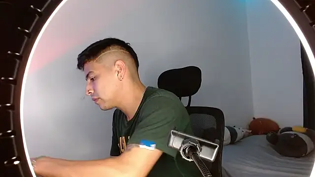 Juann-cock online show from February 13, 2026, 3:57 am