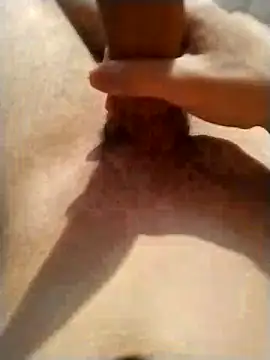 KingMaxiZ online show from December 5, 2025, 5:49 am