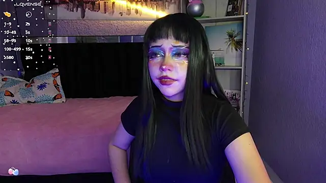 Snapshot of Terra_Terra chatting on October 13, 2025, 2:33 am Terra Terra online show from October 13, 2025, 2:33 am