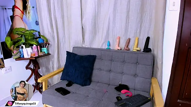 zou quira online show from May 19, 2026, 1:56 am
