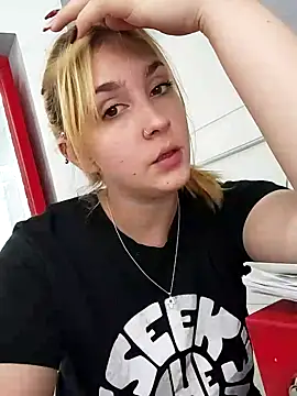 ayebran online show from October 10, 2025, 6:51 pm