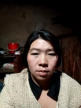 quynhkoolbae online show from February 10, 2026, 11:42 pm