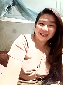 quynhkoolbae online show from February 12, 2026, 1:22 am