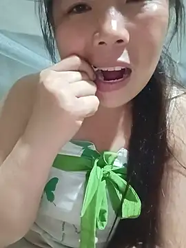 quynhkoolbae online show from July 16, 2026, 12:55 pm