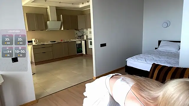 DestinyTurner online show from October 5, 2025, 7:17 am