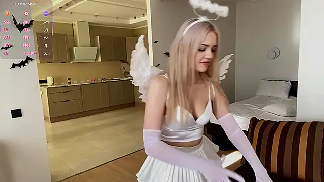 DestinyTurner online show from October 22, 2025, 7:08 am