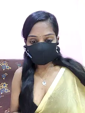 mounika26 online show from September 21, 2025, 4:52 pm