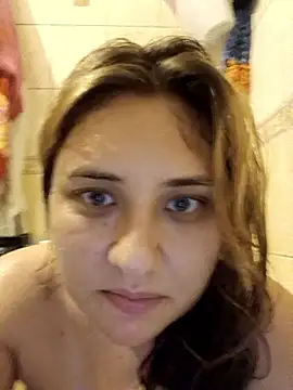 Snapshot of ivorywhisper chatting on October 1, 2025, 3:51 pm ivorywhisper online show from October 1, 2025, 3:51 pm