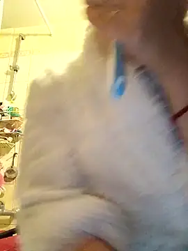 Snapshot of ivorywhisper chatting on October 3, 2025, 6:43 am ivorywhisper online show from October 3, 2025, 6:43 am