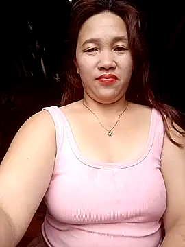 Snapshot of miumiu_00 chatting on October 1, 2025, 7:47 am miumiu 00 online show from October 1, 2025, 7:47 am