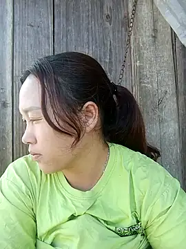 Snapshot of miumiu_00 chatting on October 5, 2025, 1:48 am miumiu 00 online show from October 5, 2025, 1:48 am