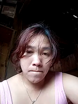 Snapshot of miumiu_00 chatting on October 12, 2025, 7:40 am miumiu 00 online show from October 12, 2025, 7:40 am