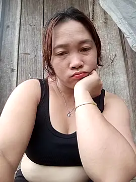 Snapshot of miumiu_00 chatting on October 14, 2025, 2:23 am miumiu 00 online show from October 14, 2025, 2:23 am