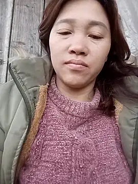 miumiu 00 online show from November 29, 2025, 11:41 pm