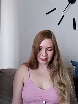 KisaVixen online show from April 19, 2026, 10:36 am