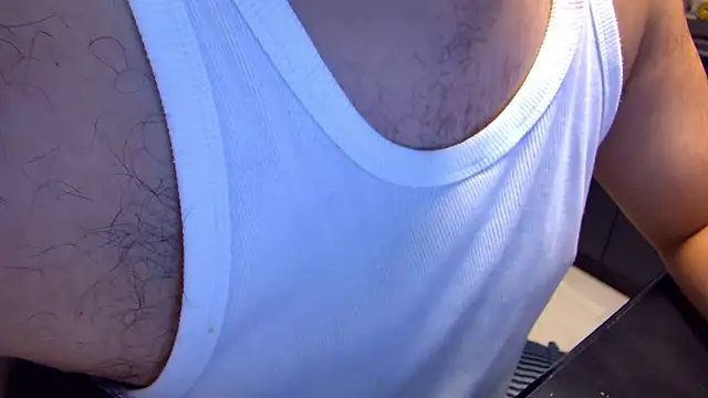 Snapshot of secretbearjp chatting on October 15, 2025, 10:26 am secretbearjp online show from October 15, 2025, 10:26 am