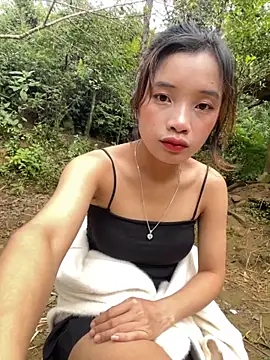 Snapshot of beobeo_2xx chatting on October 13, 2025, 2:11 am beobeo 2xx online show from October 13, 2025, 2:11 am