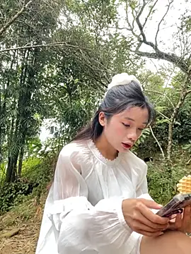 Snapshot of beobeo_2xx chatting on October 18, 2025, 2:25 am beobeo 2xx online show from October 18, 2025, 2:25 am