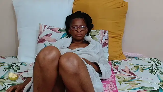 SugarPoppy24xxx online show from November 4, 2025, 1:10 pm