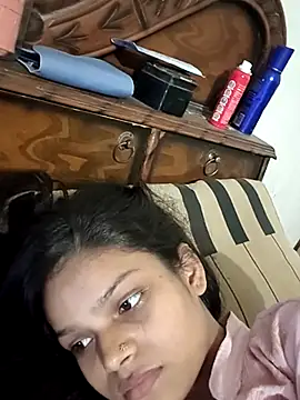 Komal0099 online show from October 16, 2025, 3:02 pm