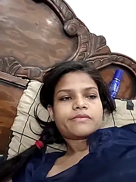 Komal0099 online show from October 25, 2025, 2:52 am