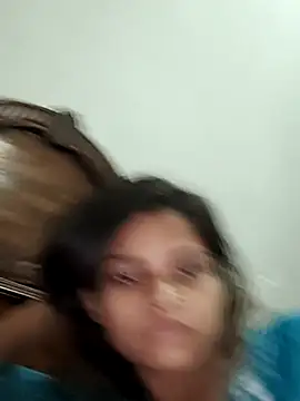 Komal0099 online show from December 18, 2025, 3:23 am