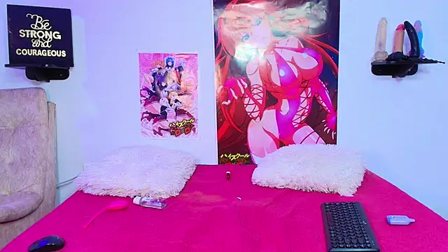 Maddy Esther online show from September 13, 2025, 8:19 pm