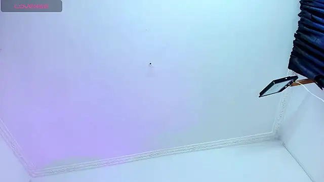 Maddy Esther online show from October 29, 2025, 7:15 pm