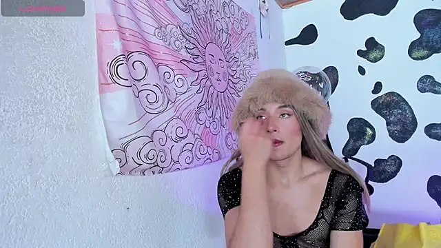 Snapshot of brihanna_cooper chatting on November 18, 2025, 2:21 pm brihanna cooper online show from November 18, 2025, 2:21 pm