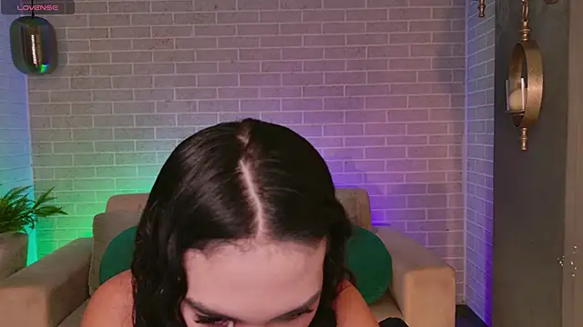 AprilRhodes  online show from October 20, 2025, 12:33 am