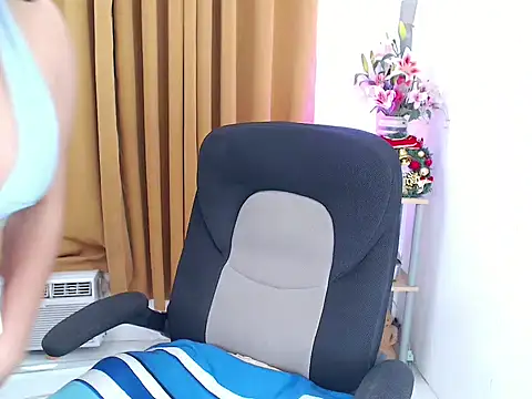 Snapshot of miss_ashly_ chatting on November 6, 2025, 11:11 am miss ashly online show from November 6, 2025, 11:11 am