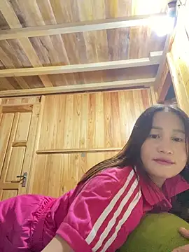 Snapshot of phungtiti chatting on October 3, 2025, 1:41 pm phungtiti online show from October 3, 2025, 1:41 pm