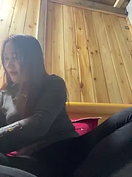 phungtiti online show from February 6, 2026, 7:34 am