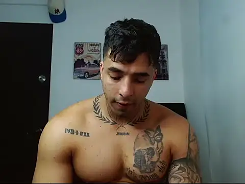 Snapshot of ragnar_phoenix chatting on October 21, 2025, 7:36 pm ragnar phoenix online show from October 21, 2025, 7:36 pm