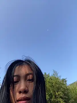 EmLy02 online show from October 12, 2025, 11:48 pm