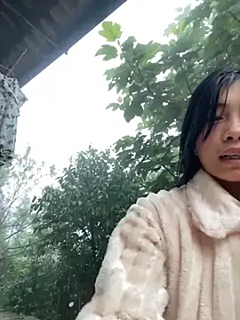 EmLy02 online show from October 25, 2025, 12:07 am