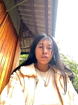 EmLy02 online show from October 28, 2025, 12:25 am