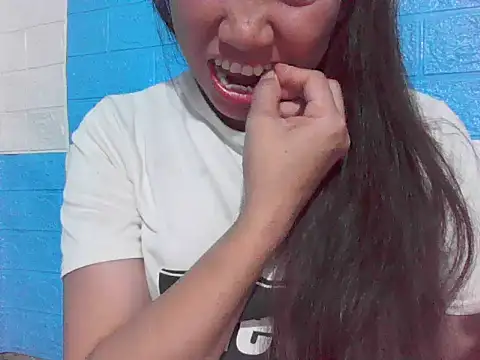 fanchunn online show from October 5, 2025, 11:52 am