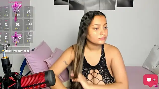 Snapshot of celeste_L29 chatting on October 5, 2025, 1:20 pm celeste L29 online show from October 5, 2025, 1:20 pm