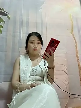 lingling5200 online show from September 22, 2025, 1:13 pm